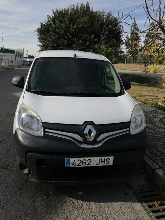 renault kangoo alquiler